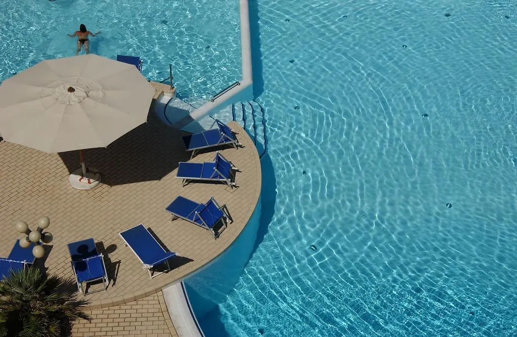 Hotel Valverde & Residenza Cesenatico 4*,