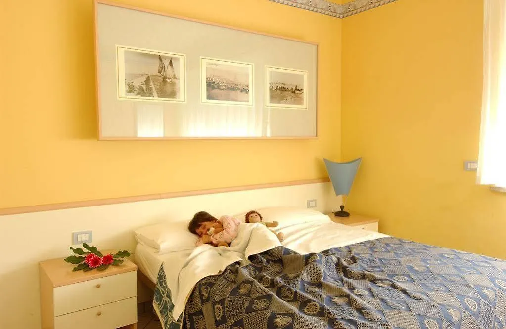 Hotel Valverde & Residenza Cesenatico 4*,  Italy